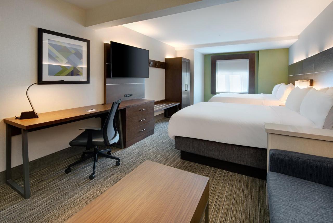 Holiday Inn Express & Suites Bradley Airport By Ihg Windsor Locks Exterior photo
