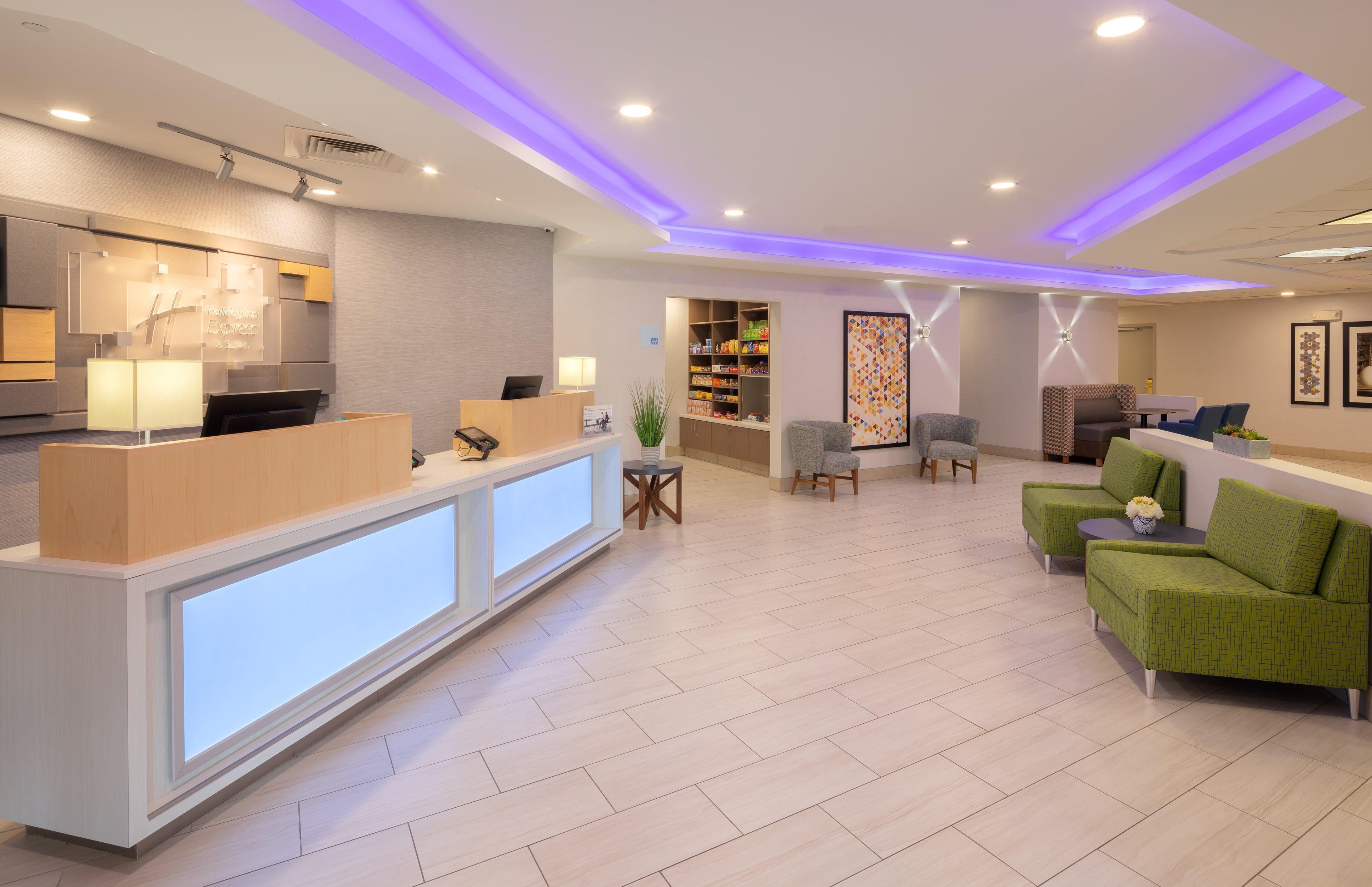 Holiday Inn Express & Suites Bradley Airport By Ihg Windsor Locks Exterior photo