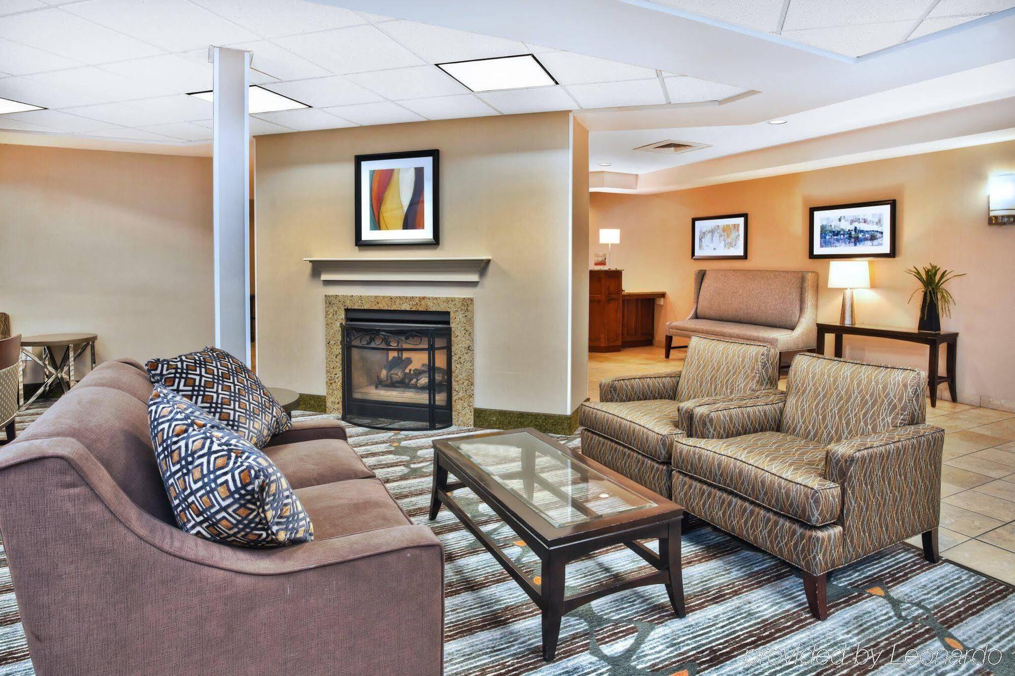 Holiday Inn Express & Suites Bradley Airport By Ihg Windsor Locks Exterior photo